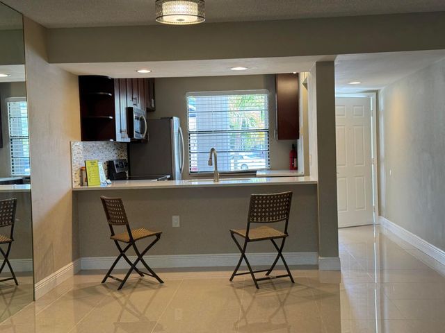 3521 Village Boulevard 103, West Palm Beach, FL 33409