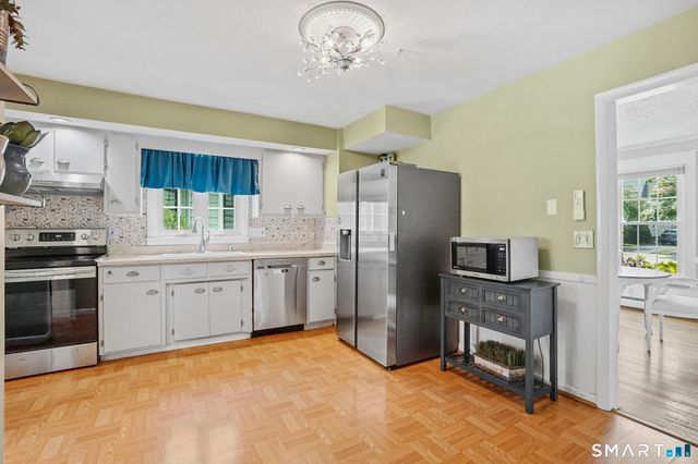 174 Hopkins Place, Longmeadow, MA 01106