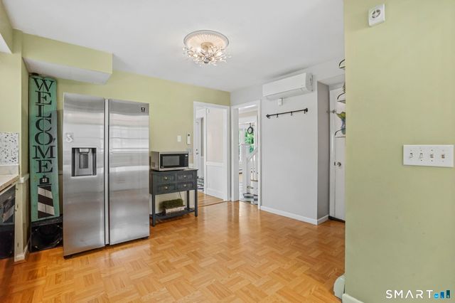 174 Hopkins Place, Longmeadow, MA 01106