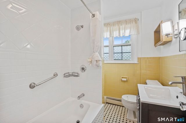174 Hopkins Place, Longmeadow, MA 01106
