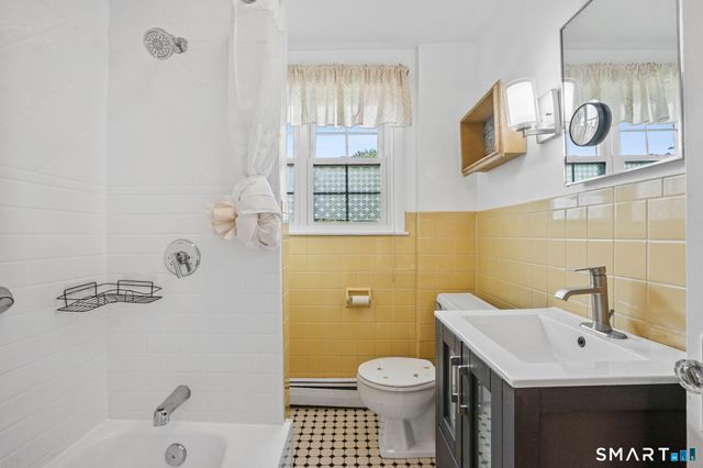 174 Hopkins Place, Longmeadow, MA 01106