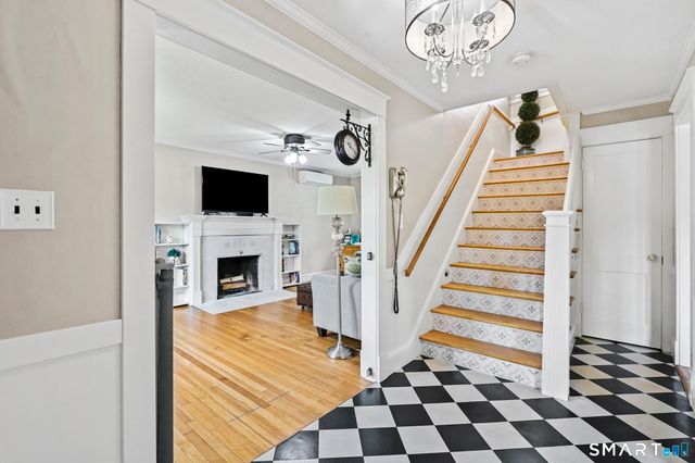 174 Hopkins Place, Longmeadow, MA 01106