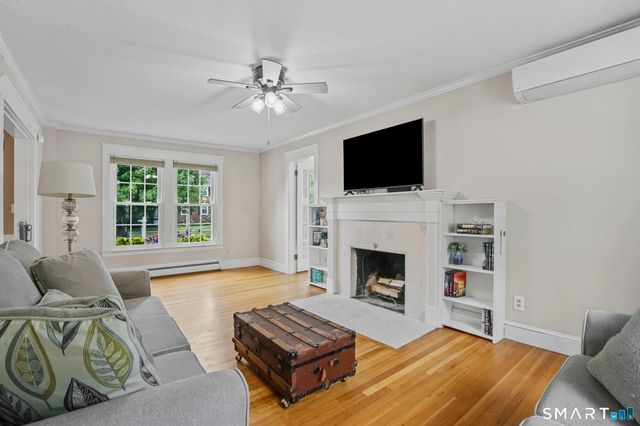 174 Hopkins Place, Longmeadow, MA 01106