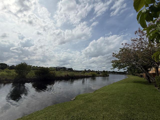 1064 SW 144th Avenue 807, Pembroke Pines, FL 33027