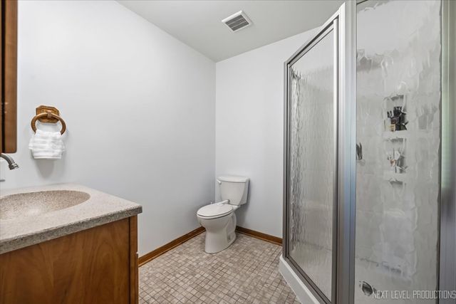 17N228 Oak Grove Drive, Hampshire, IL 60140