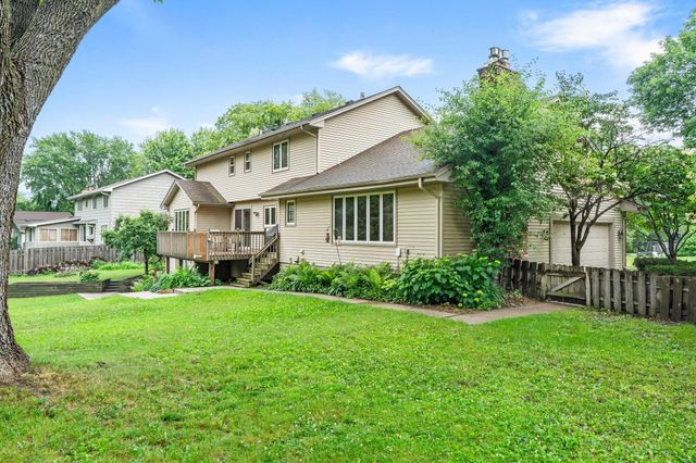 17030 30th Avenue N, Plymouth, MN 55447