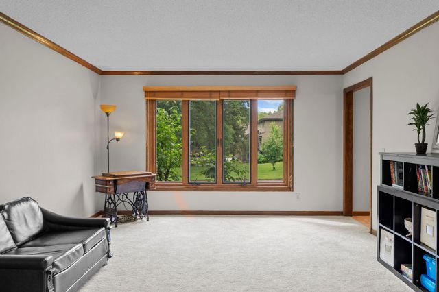 17030 30th Avenue N, Plymouth, MN 55447