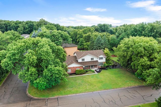 17030 30th Avenue N, Plymouth, MN 55447