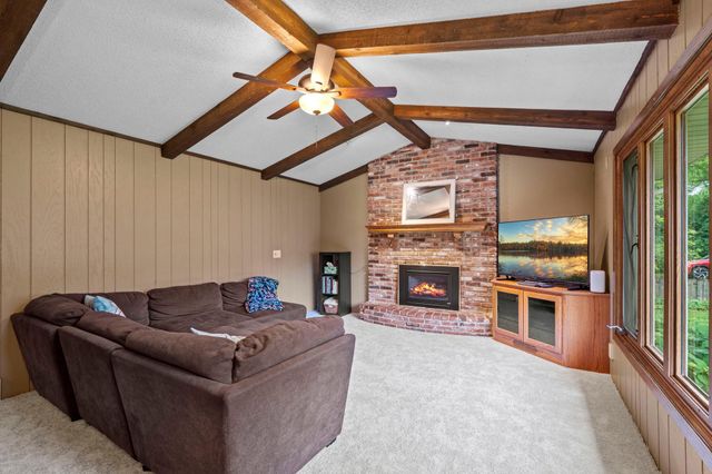 17030 30th Avenue N, Plymouth, MN 55447