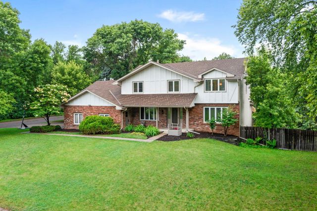 17030 30th Avenue N, Plymouth, MN 55447