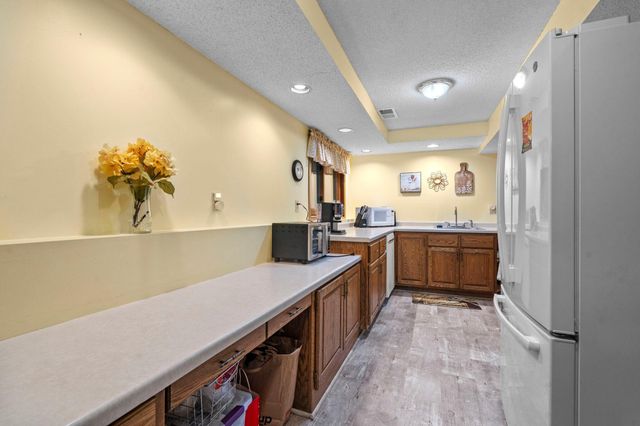 17030 30th Avenue N, Plymouth, MN 55447