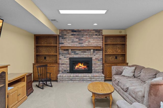 17030 30th Avenue N, Plymouth, MN 55447