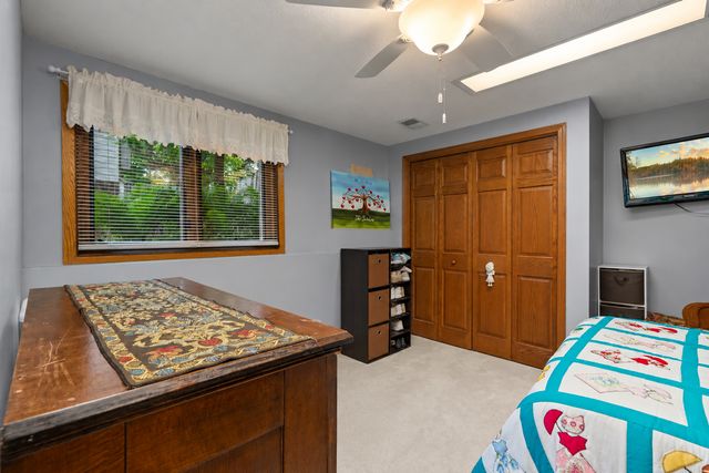 17030 30th Avenue N, Plymouth, MN 55447