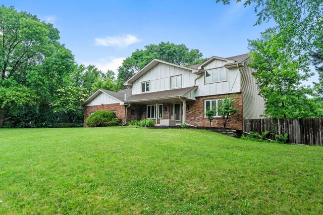 17030 30th Avenue N, Plymouth, MN 55447