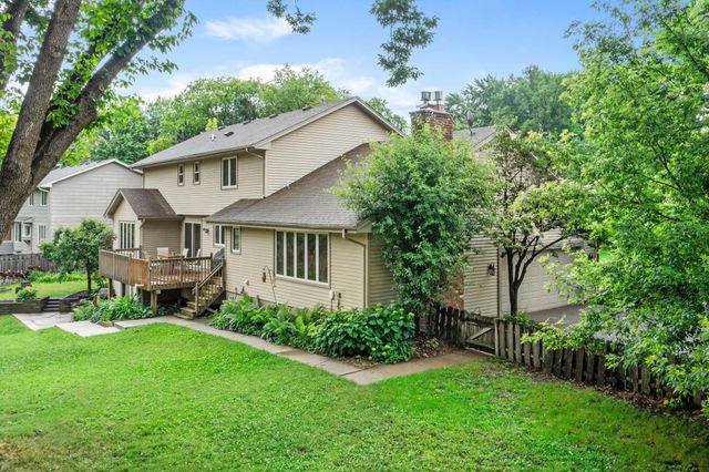 17030 30th Avenue N, Plymouth, MN 55447