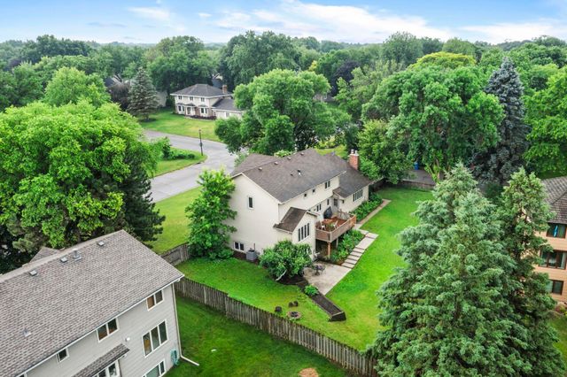 17030 30th Avenue N, Plymouth, MN 55447