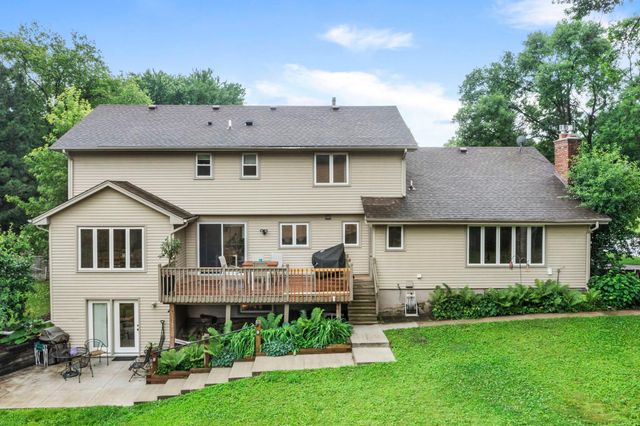 17030 30th Avenue N, Plymouth, MN 55447