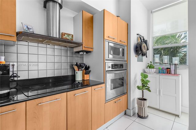 5970 Indian Creek Dr 502, Miami Beach, FL 33140