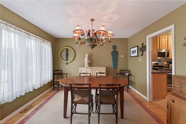 1105 Birdneck Lake DR, Virginia Beach, VA 23451