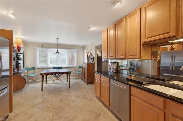 1105 Birdneck Lake DR, Virginia Beach, VA 23451