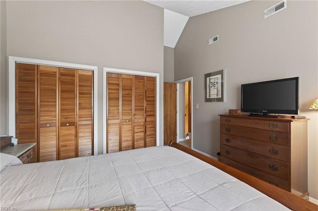 1105 Birdneck Lake DR, Virginia Beach, VA 23451