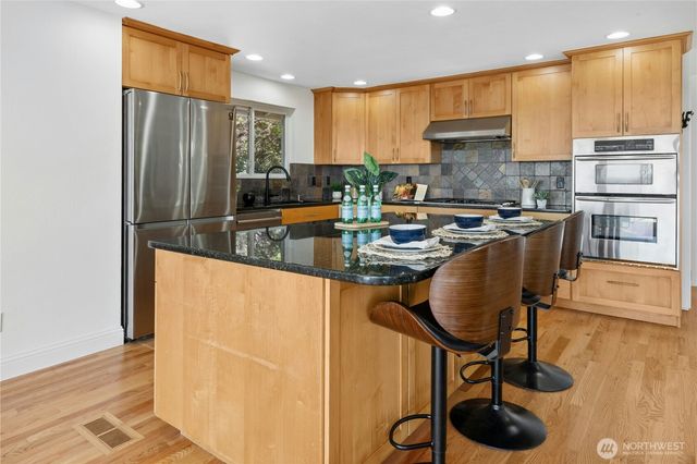 12213 206th Place SE, Issaquah, WA 98027