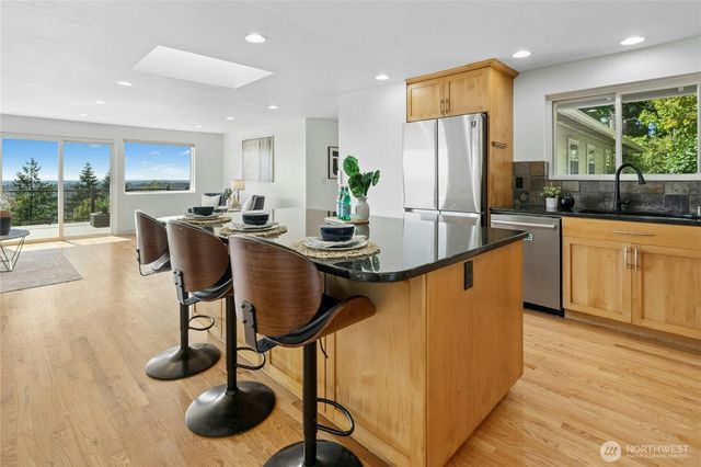 12213 206th Place SE, Issaquah, WA 98027