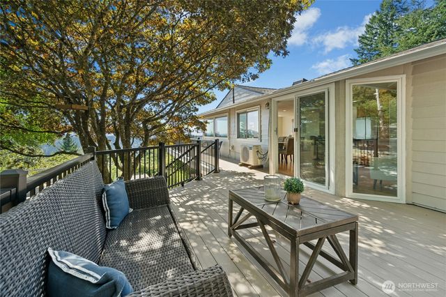 12213 206th Place SE, Issaquah, WA 98027