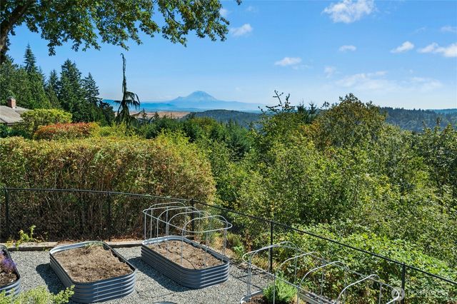 12213 206th Place SE, Issaquah, WA 98027