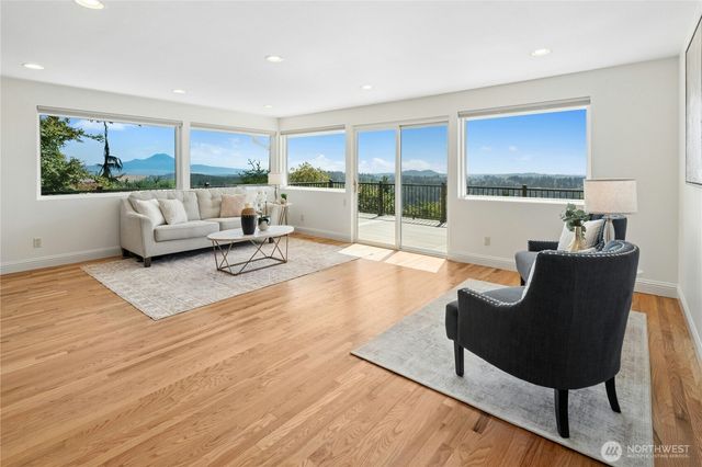 12213 206th Place SE, Issaquah, WA 98027