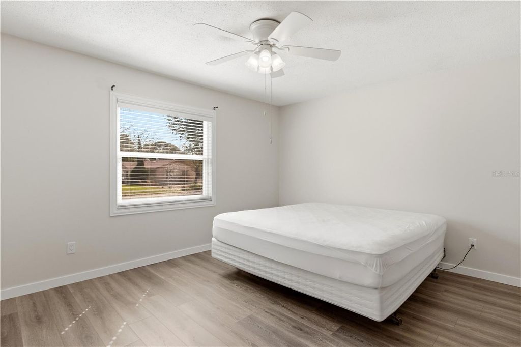 Image 19 of property listing at 127 MARK DAVID BOULEVARD, Casselberry, FL 32707