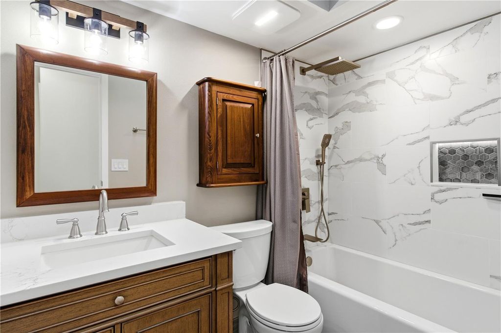 Image 25 of property listing at 127 MARK DAVID BOULEVARD, Casselberry, FL 32707