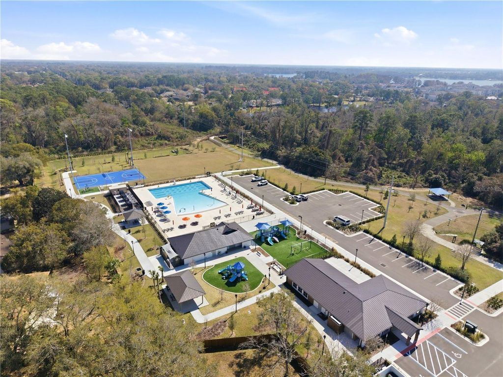 Image 46 of property listing at 127 MARK DAVID BOULEVARD, Casselberry, FL 32707