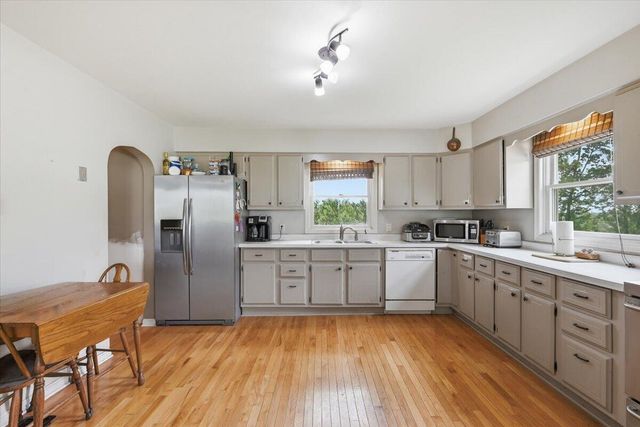 23150 MCPHERSON Avenue, Council Bluffs, IA 51503