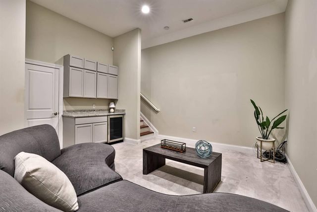 1172 Grays Peak, Covington, KY 41011