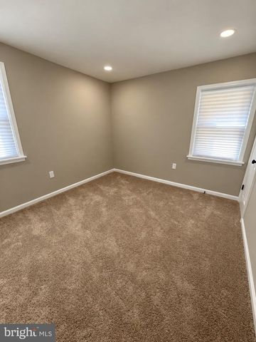 1408 EARLY OAKS LN, Capitol Heights, MD 20743