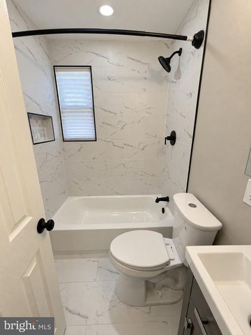 1408 EARLY OAKS LN, Capitol Heights, MD 20743