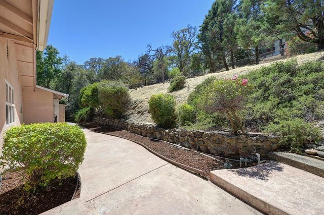 3004 Merriam Ct, El Dorado Hills, CA 95762
