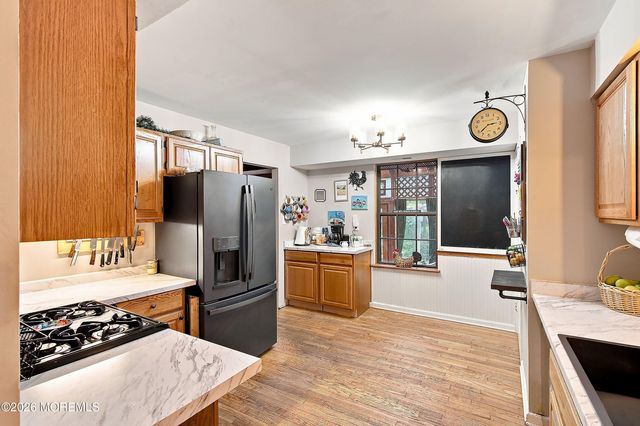 13 Waltham Way, Sicklerville, NJ 08081