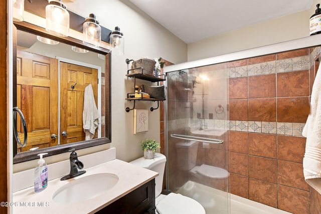 13 Waltham Way, Sicklerville, NJ 08081