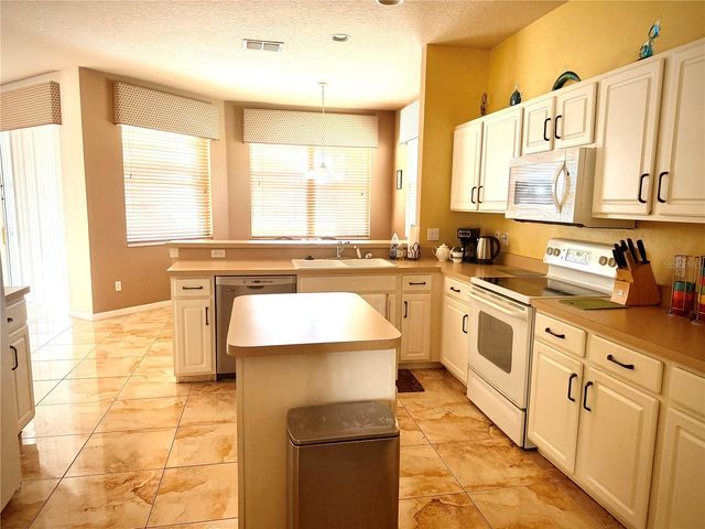 313 HIGHER COMBE DRIVE, Davenport, FL 33897