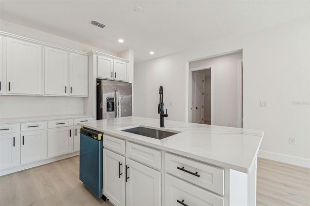 1515 E 27TH AVENUE, Tampa, FL 33605
