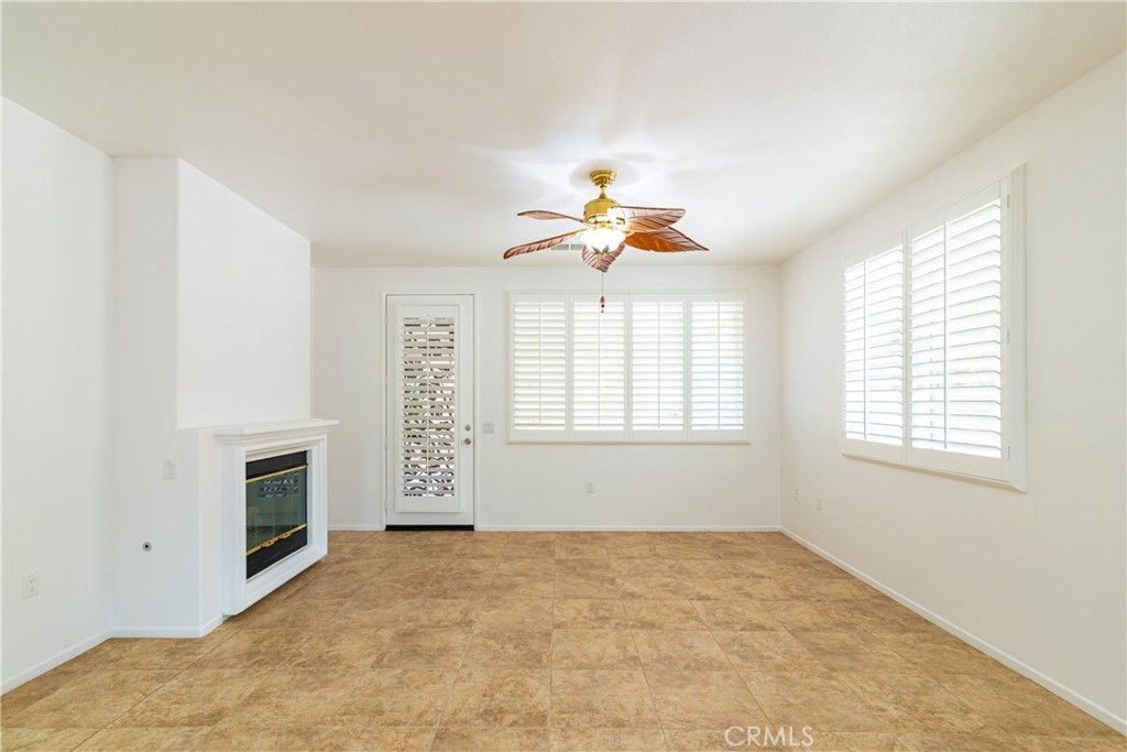 Image 11 of property listing at 215 Gamez, Hemet, CA 92545
