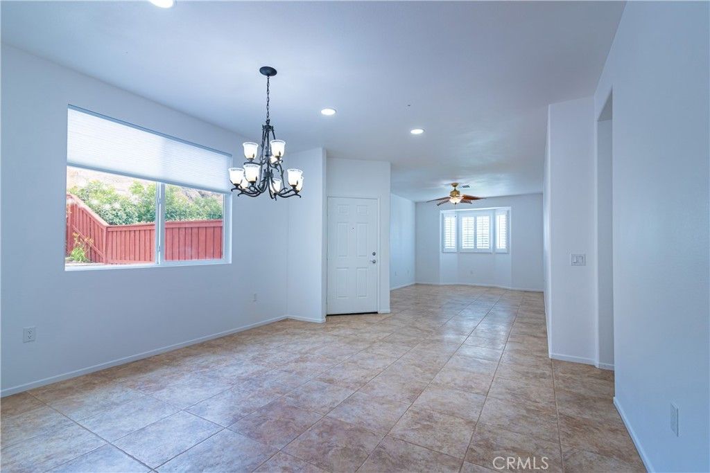 Image 2 of property listing at 215 Gamez, Hemet, CA 92545