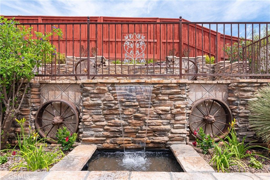 Image 25 of property listing at 215 Gamez, Hemet, CA 92545