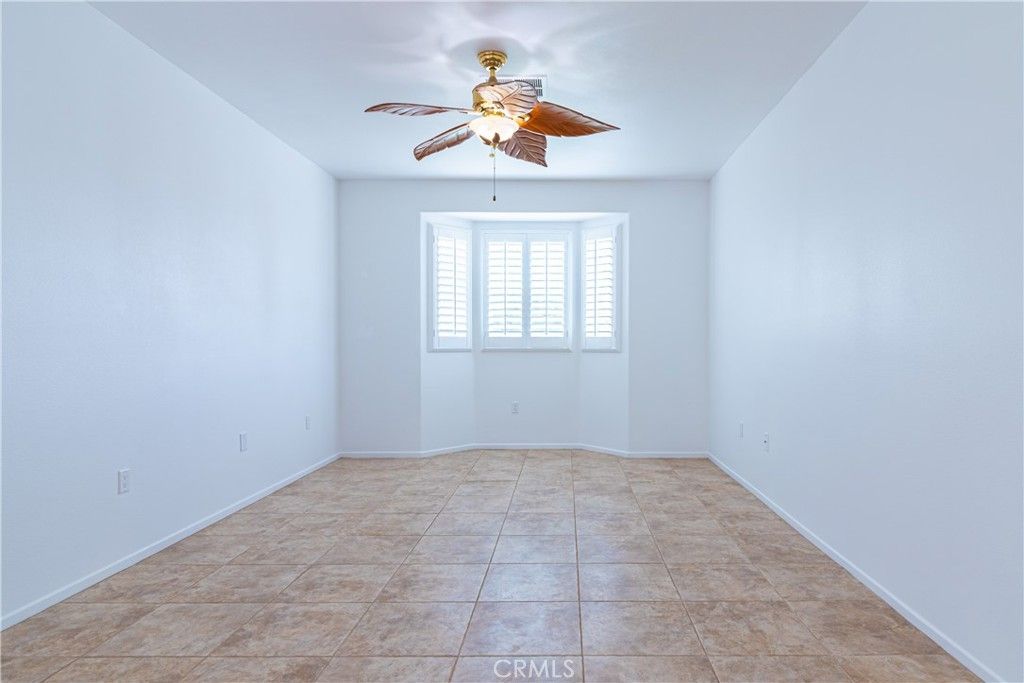 Image 3 of property listing at 215 Gamez, Hemet, CA 92545