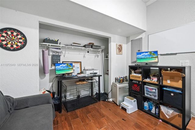 1026 SW 180th Ter, Pembroke Pines, FL 33029