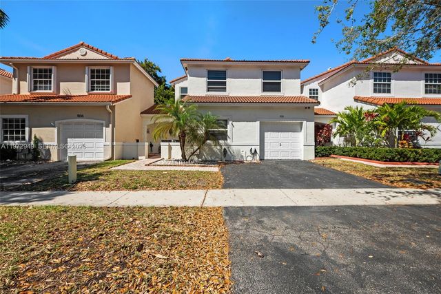 1026 SW 180th Ter, Pembroke Pines, FL 33029