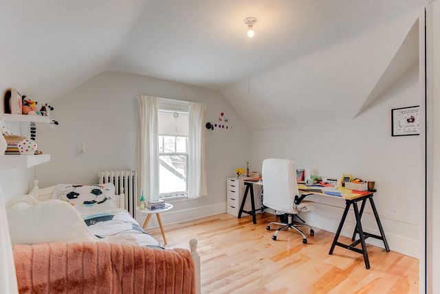 2433 W 22nd Street, Minneapolis, MN 55405