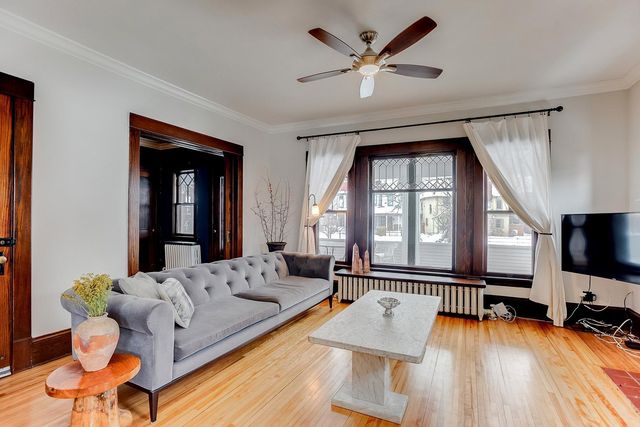 2433 W 22nd Street, Minneapolis, MN 55405